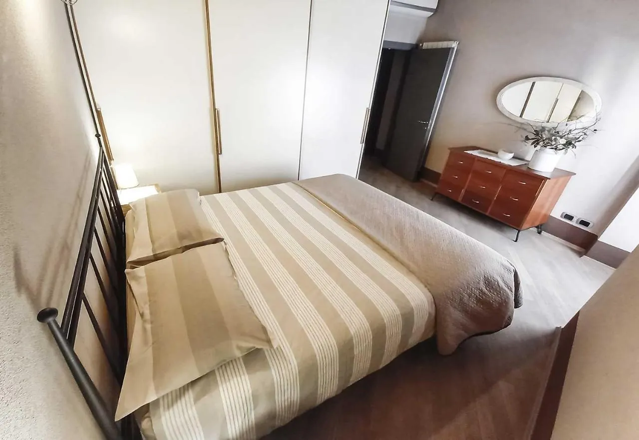Case Vacanze Ai Burattini Adrara San Rocco Italy