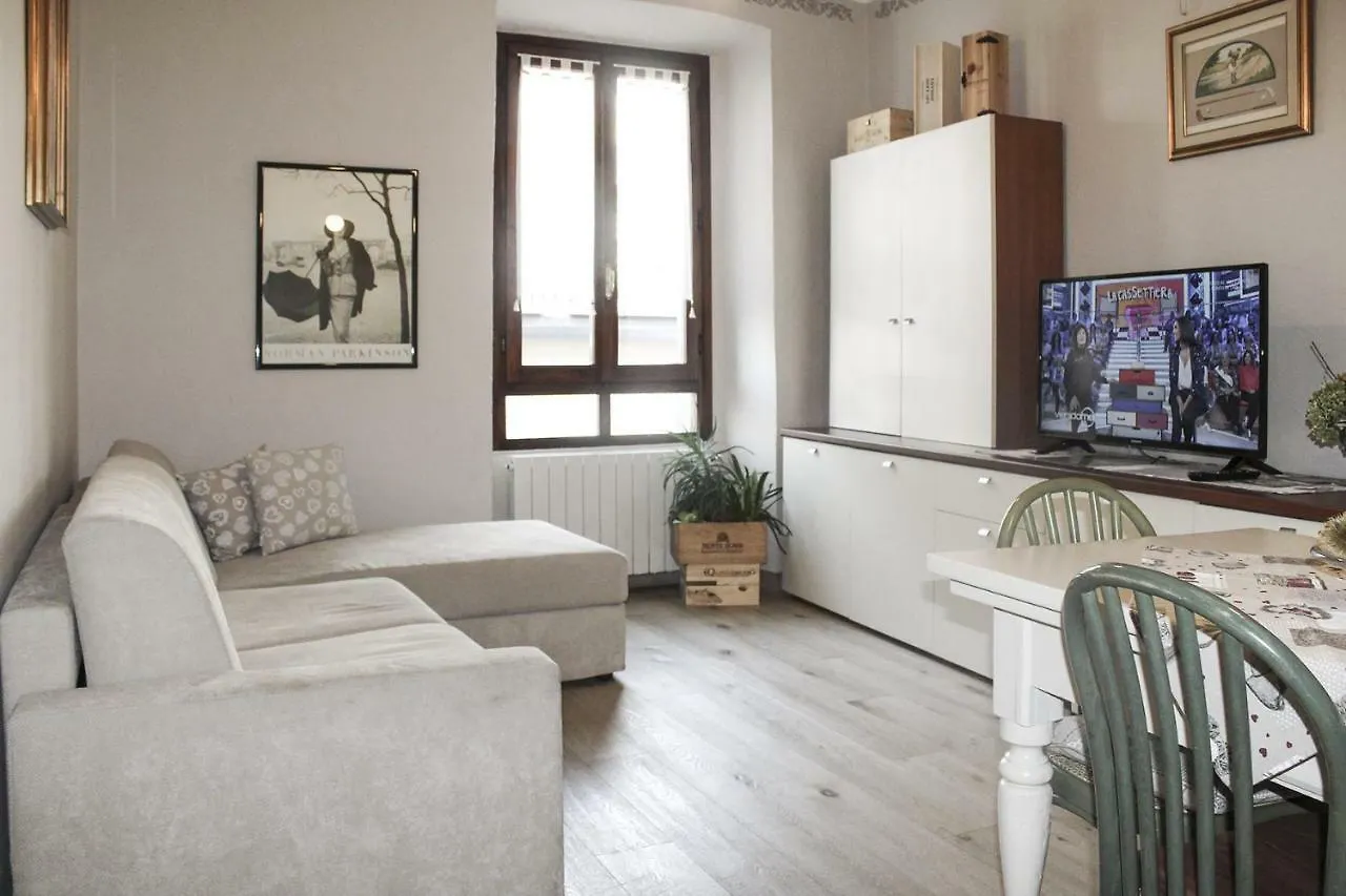 Case Vacanze Ai Burattini Adrara San Rocco Apartment